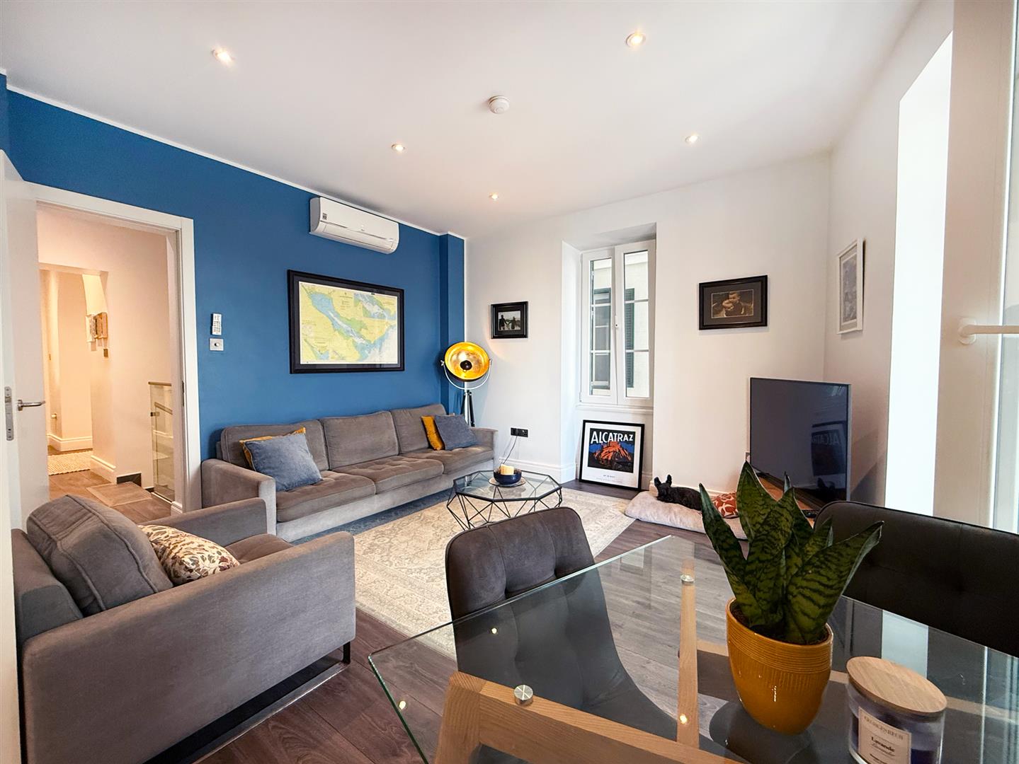  Image of Apartment - 3 Bedrooms - 2 Bathrooms for Sale in The Arches-Gibraltar, Image 9